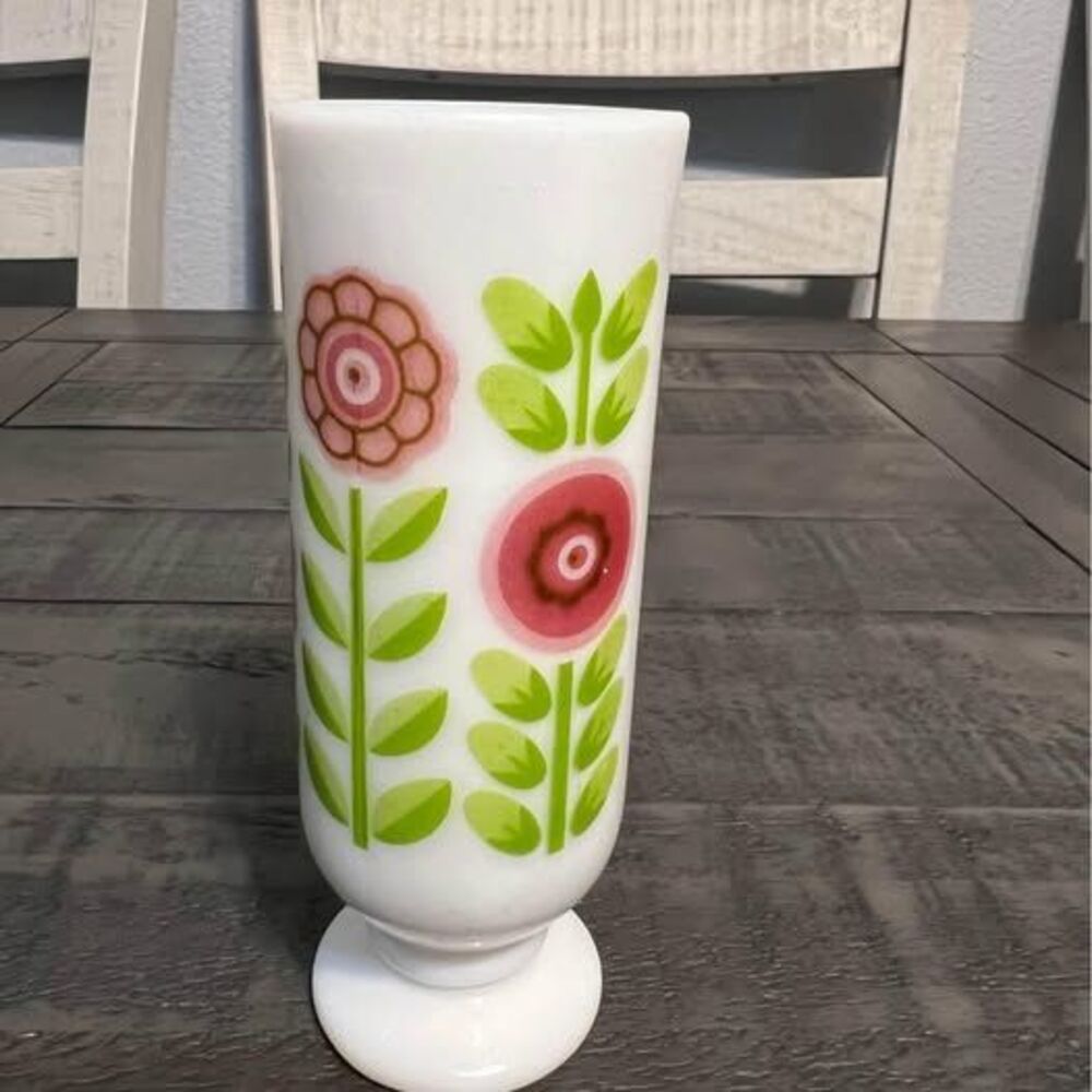 Demi Cup Milk Glass Dutch Treat by Avon - Picture 3 of 5